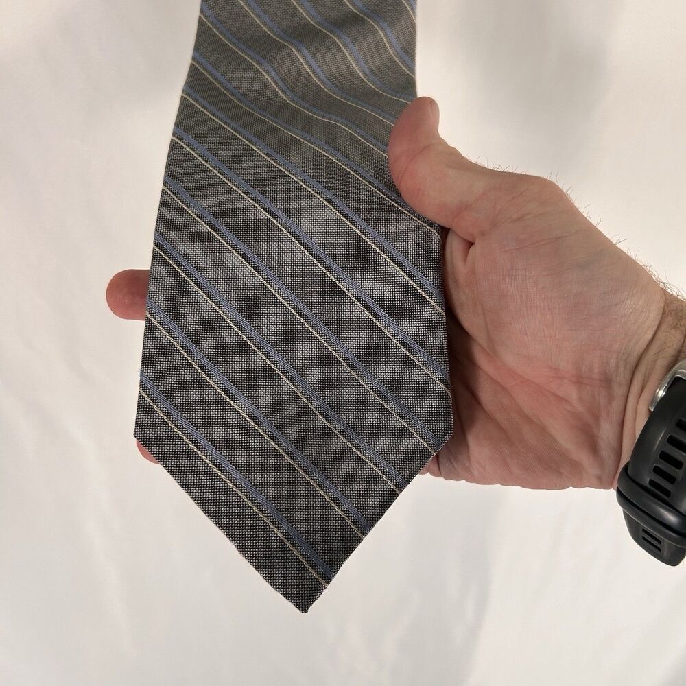Jos A Bank Silk Tie Men's 56" Grey Blue Striped Corporate Collection 4" Wide